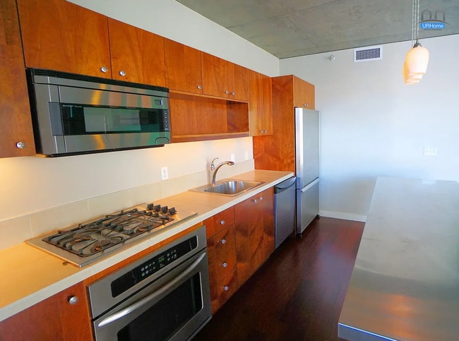 Photo - Elevated City Living: Expansive 2-Bed, 2-Bath Condo in Portland – Parking & Most Utilities Included!