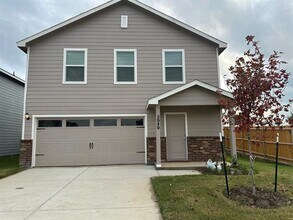 Building Photo - 2940 Jet Wls Rd