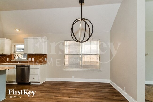 Foto del edificio - 8828 Yosemite Trail