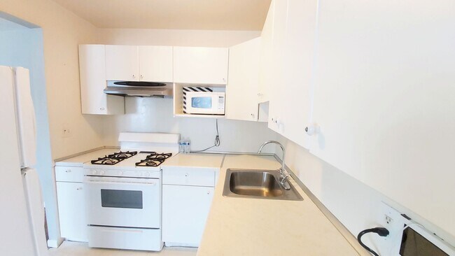 Foto del edificio - Walter Avenue 1 Unit 3