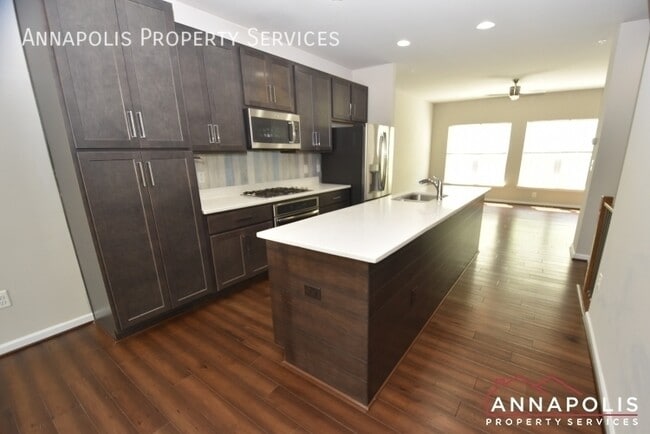 Building Photo - 133 Lejeune Way