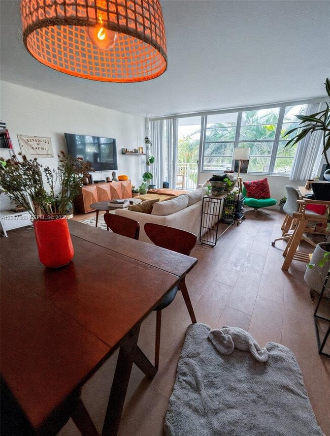 Building Photo - 2150 Sans Souci Blvd