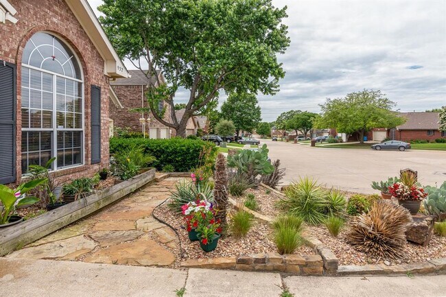 Building Photo - 932 Ivy Glen Ct