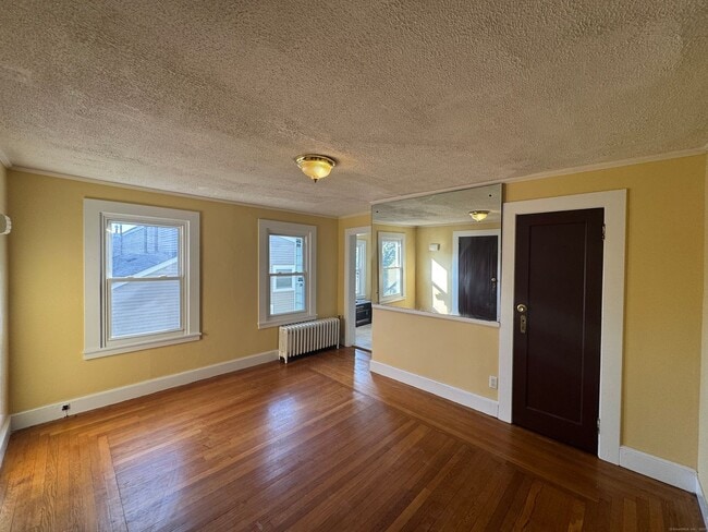 Photo - 106 Day St Apartment