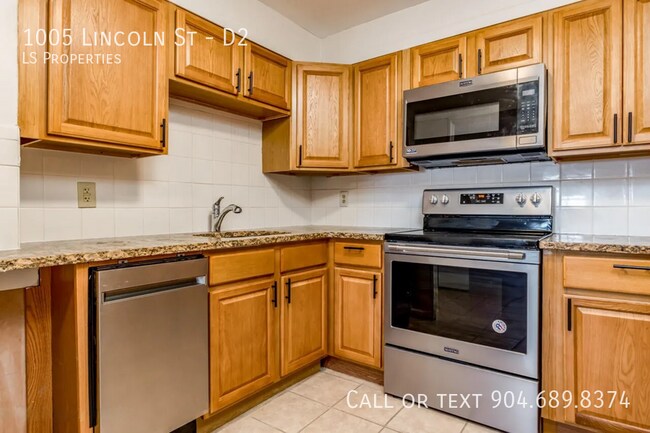 Foto del edificio - 1005-1015 Lincoln St