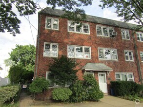 Building Photo - 82-59 233rd St