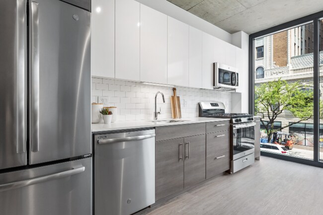 Foto del edificio - 4550 N Sheridan Rd