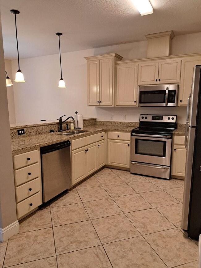 Building Photo - 1734 Annabellas Dr