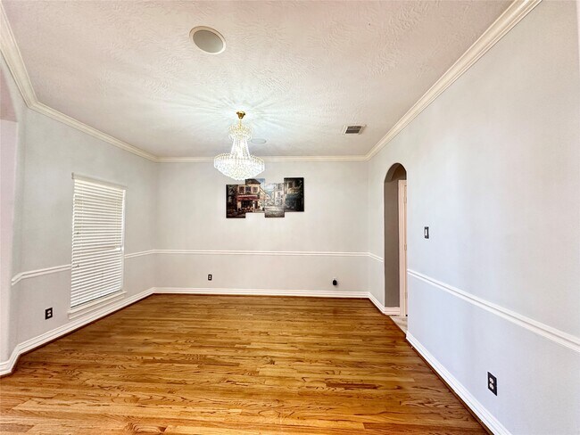 Foto del edificio - 2819 Lake Shore Harbour Dr