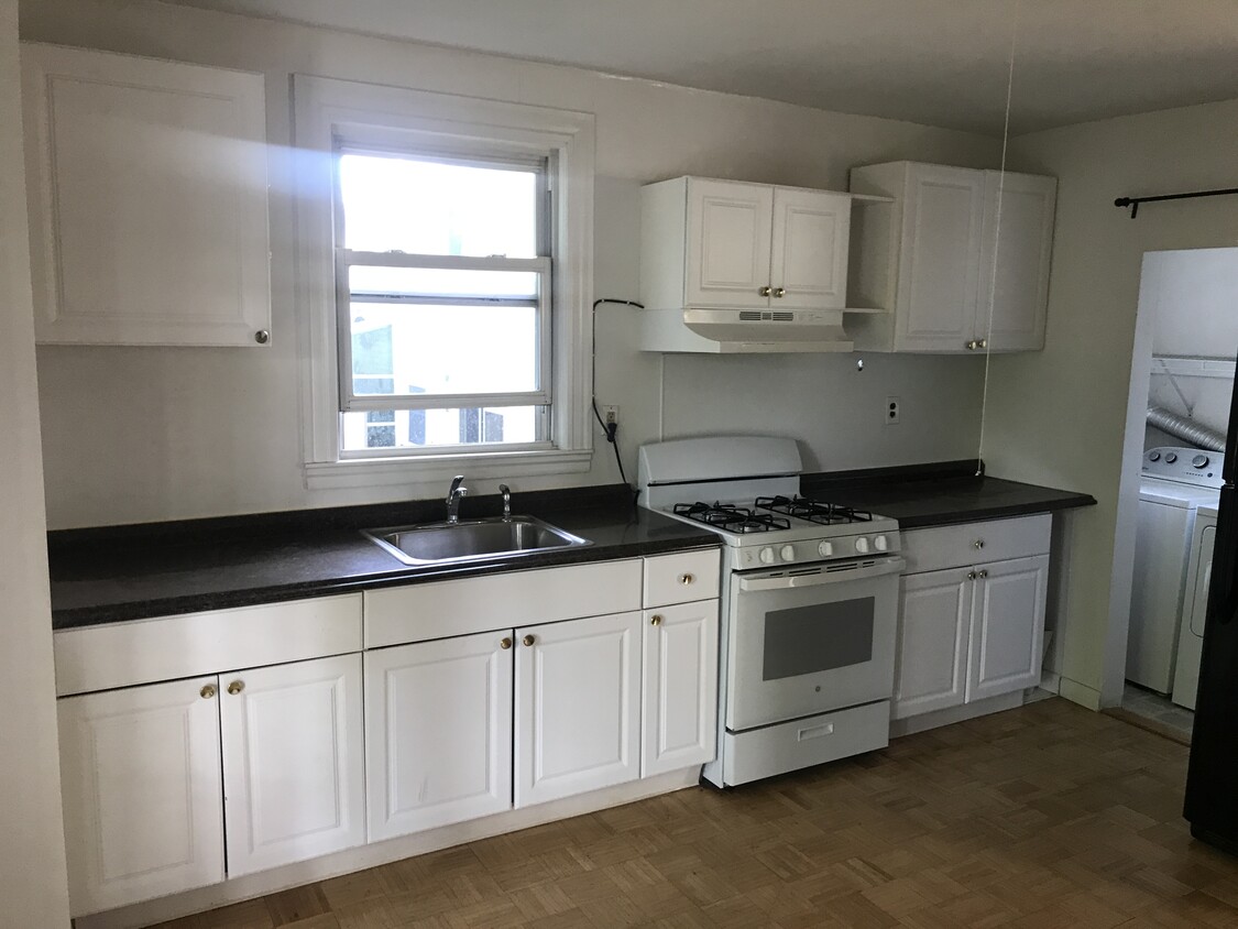 Primary Photo - 130 Fisher Ave