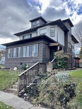 Building Photo - 132 Beck Ave