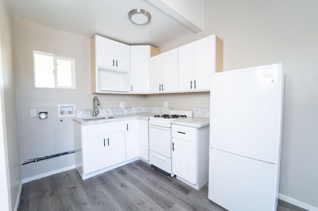 Foto del edificio - 2707 Robertson St