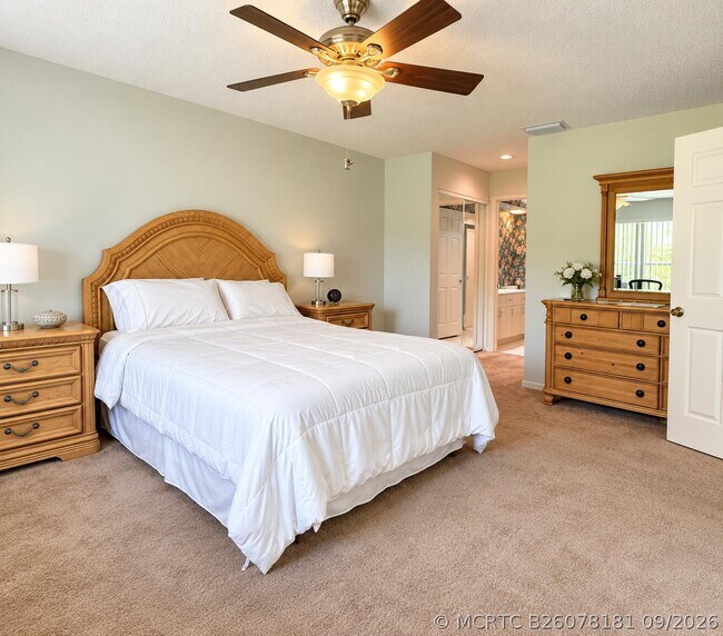 Foto del edificio - 8942 SE Riverfront Terrace