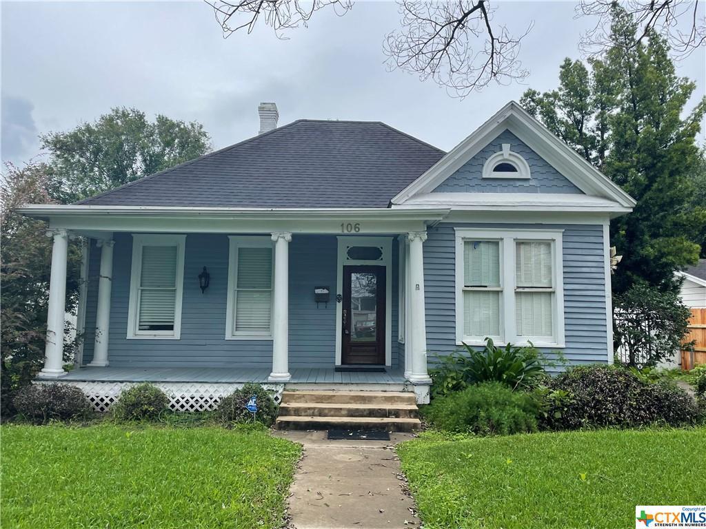 Primary Photo - 106 W San Antonio St