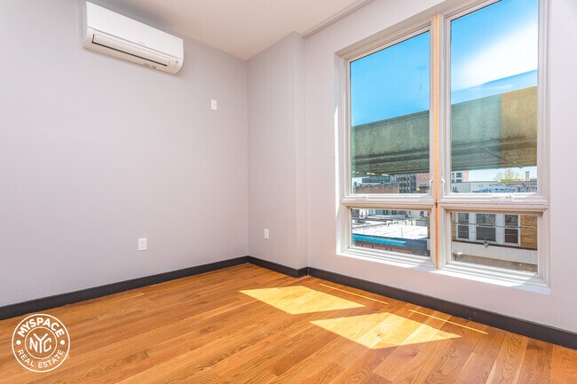 Foto del edificio - 1157 Myrtle Ave