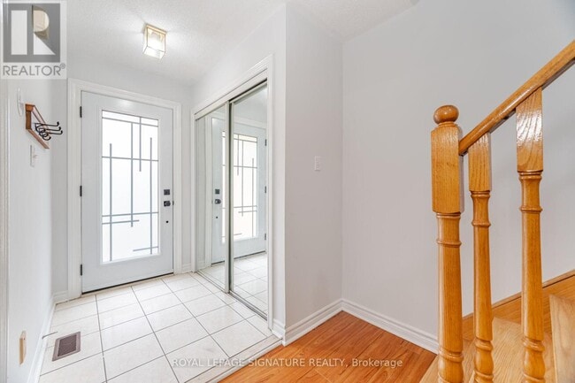 Building Photo - 17 Quail Feather Crescent