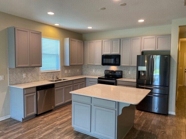 Building Photo - 5369 Carrara Ct