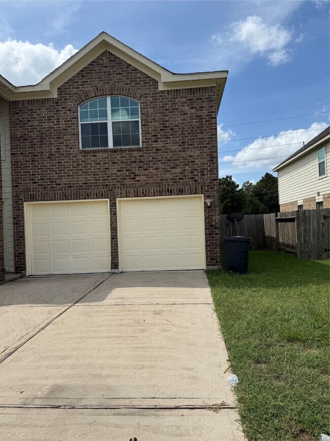 Building Photo - 7722 Pheasant Run