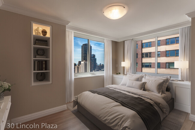 Interior Photo - 30 Lincoln Plaza