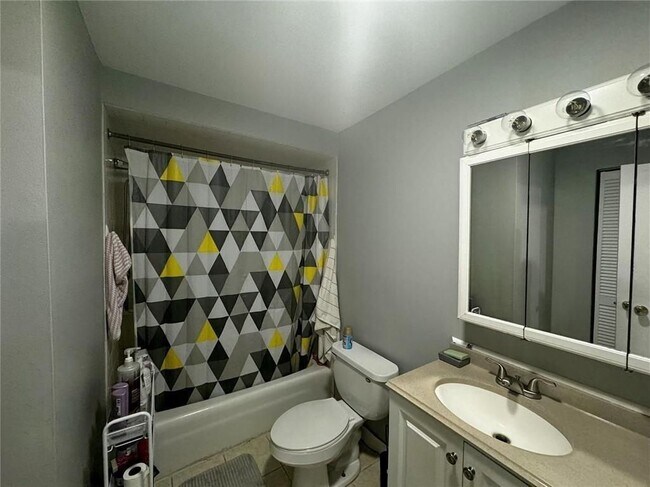 Foto del edificio - 300 Smithfield Rd