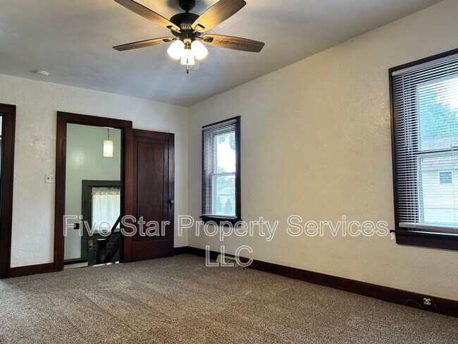 Foto del edificio - 2360 S 9th St