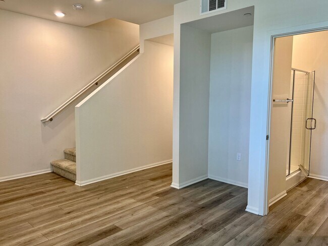 Foto del edificio - 3bd 3.5ba Townhouse in Otay Ranch - Large ...