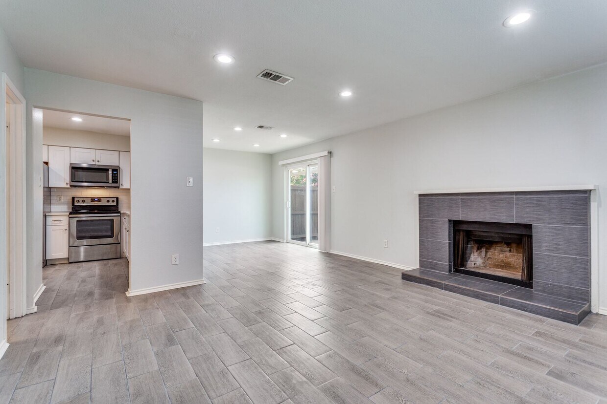 Foto principal - 13314 Goodland Pl