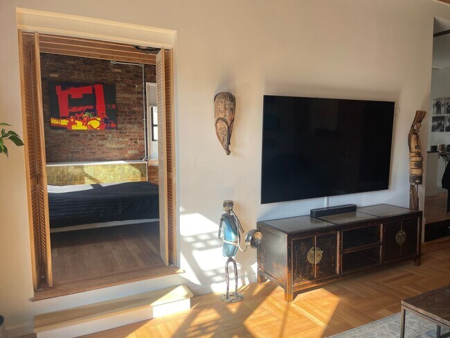 Foto del edificio - 675 Walton Ave