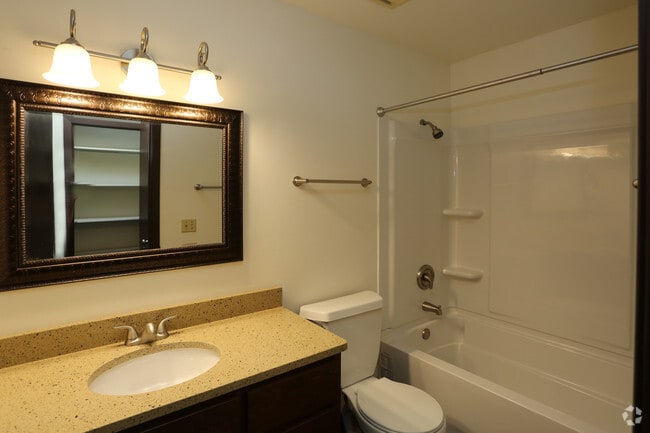 Bathroom - Fon Du lac Terrace Apts