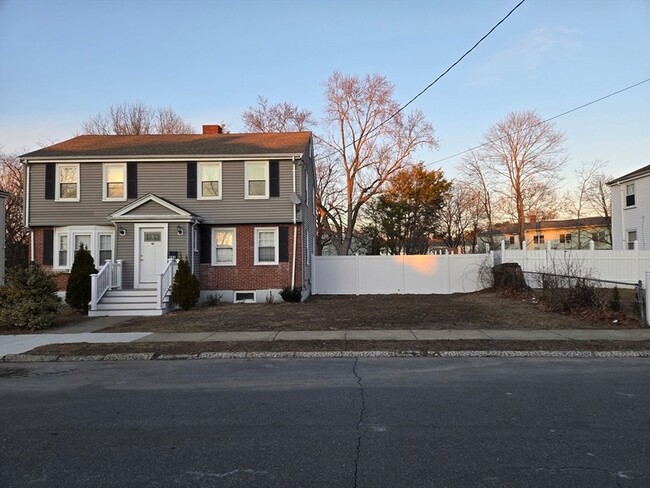 Photo - 114 Faraday St Apartment