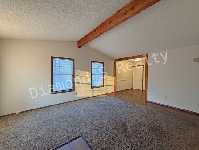 Building Photo - 1523-1523 N Clay Ave
