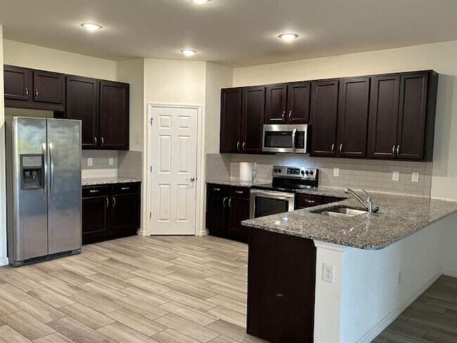 Building Photo - 397 Baytree Dr