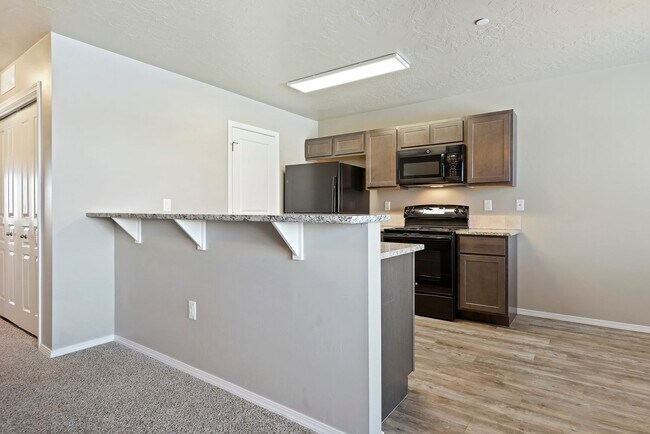 Foto del edificio - Now Leasing with a $500 promotional! 2 Bed...