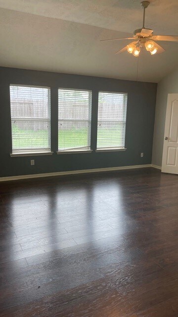 Foto del edificio - 6719 Emerald Shire Ln