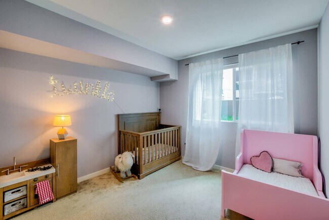 Foto del edificio - 12655 Bluff Creek Dr