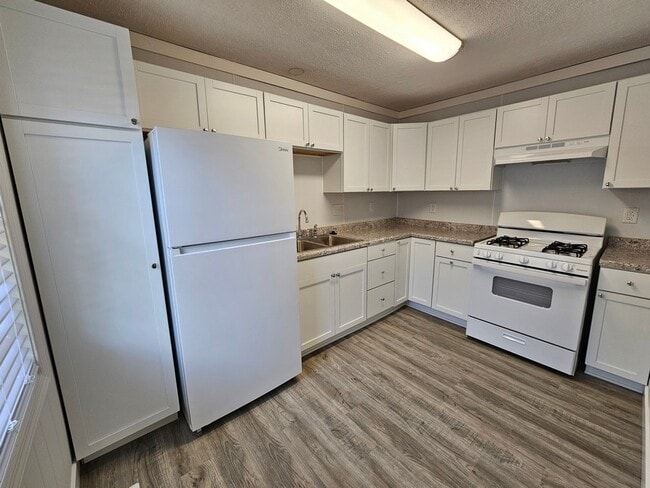 Foto del edificio - 2118 E 5th St