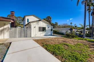 Building Photo - 1654 York Dr