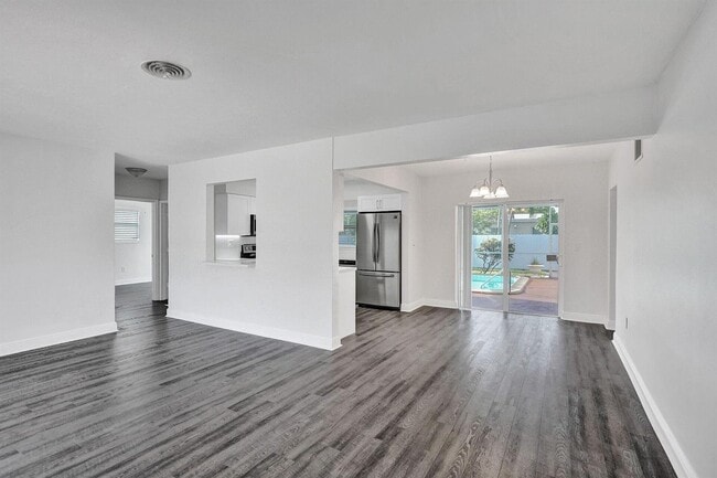 Building Photo - 7808 Indigo St