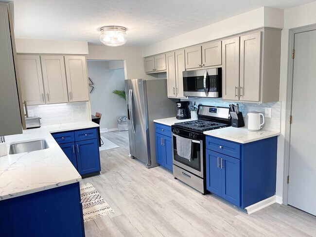 Foto del edificio - 8111 Sandleford Ave NW