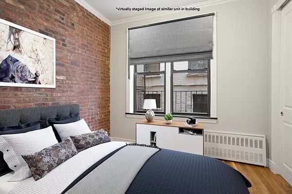 Primary Photo - 211 E 25th St