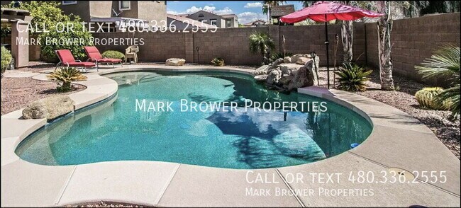 Foto del edificio - 1273 E Vermont Dr