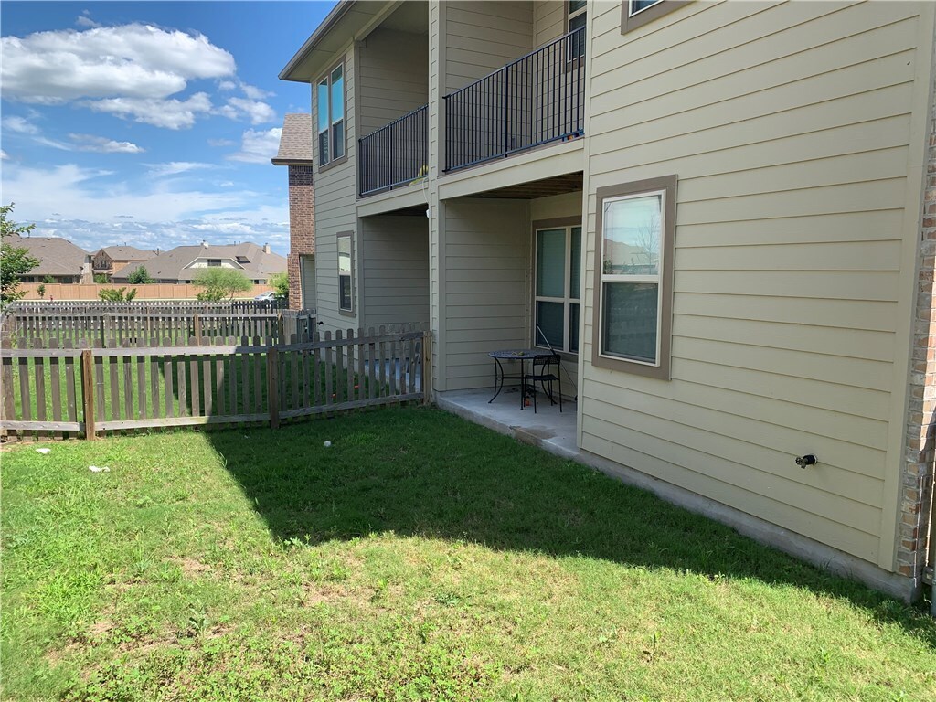 Building Photo - 18101 Pomelo Ln