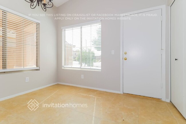 Building Photo - 14838 W Lamoille Dr