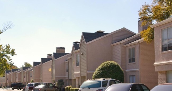 Foto del edificio - 8542 Spring Valley Rd