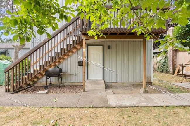 237-05 - 237-05 Apartment