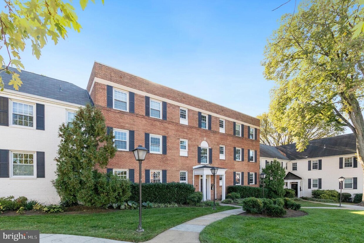 1303 S Walter Reed Dr Unit 3201, Arlington, VA 22204 Apartment for Rent in Arlington, VA