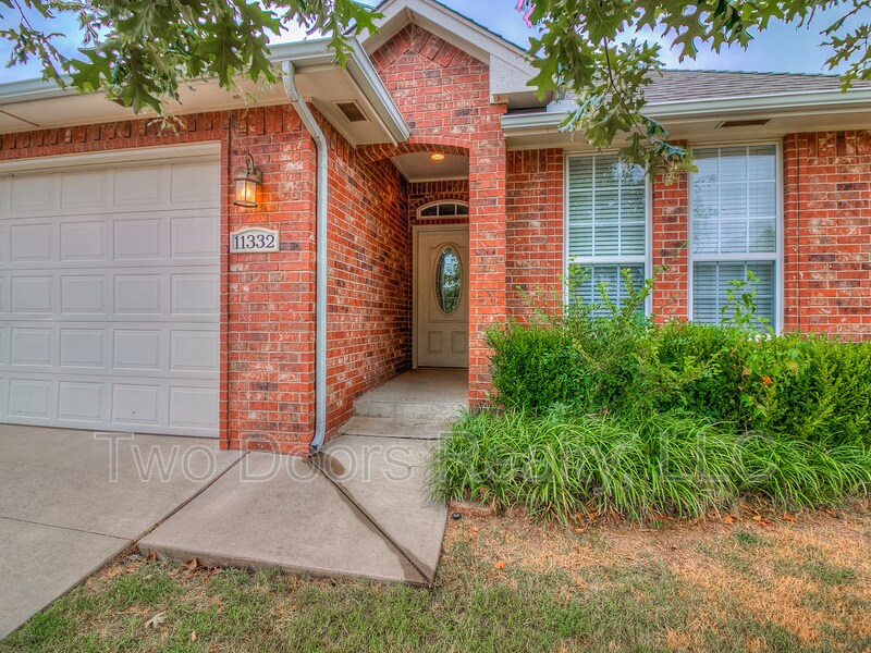 11332 NW 121st Pl, Yukon, OK 73099 House for Rent in Yukon, OK