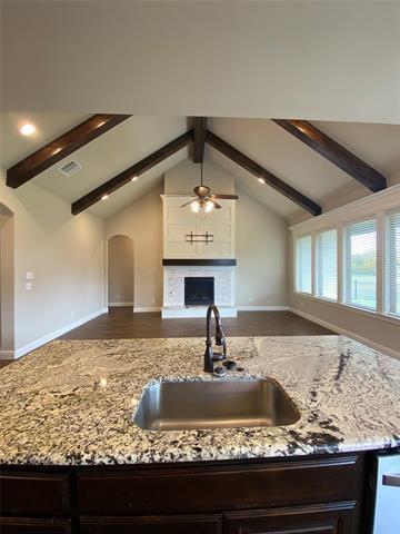Foto del edificio - 1627 Rockview Dr