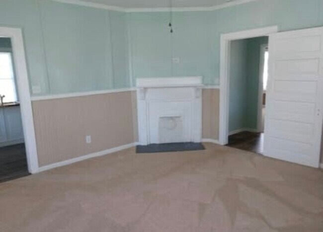 Foto del edificio - 1004 W 5th Ave