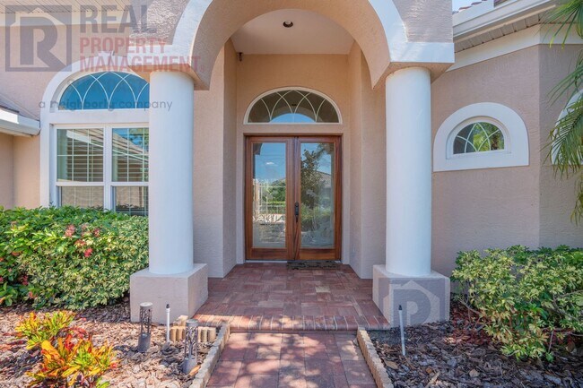 Foto del edificio - 8009 Waterview Blvd